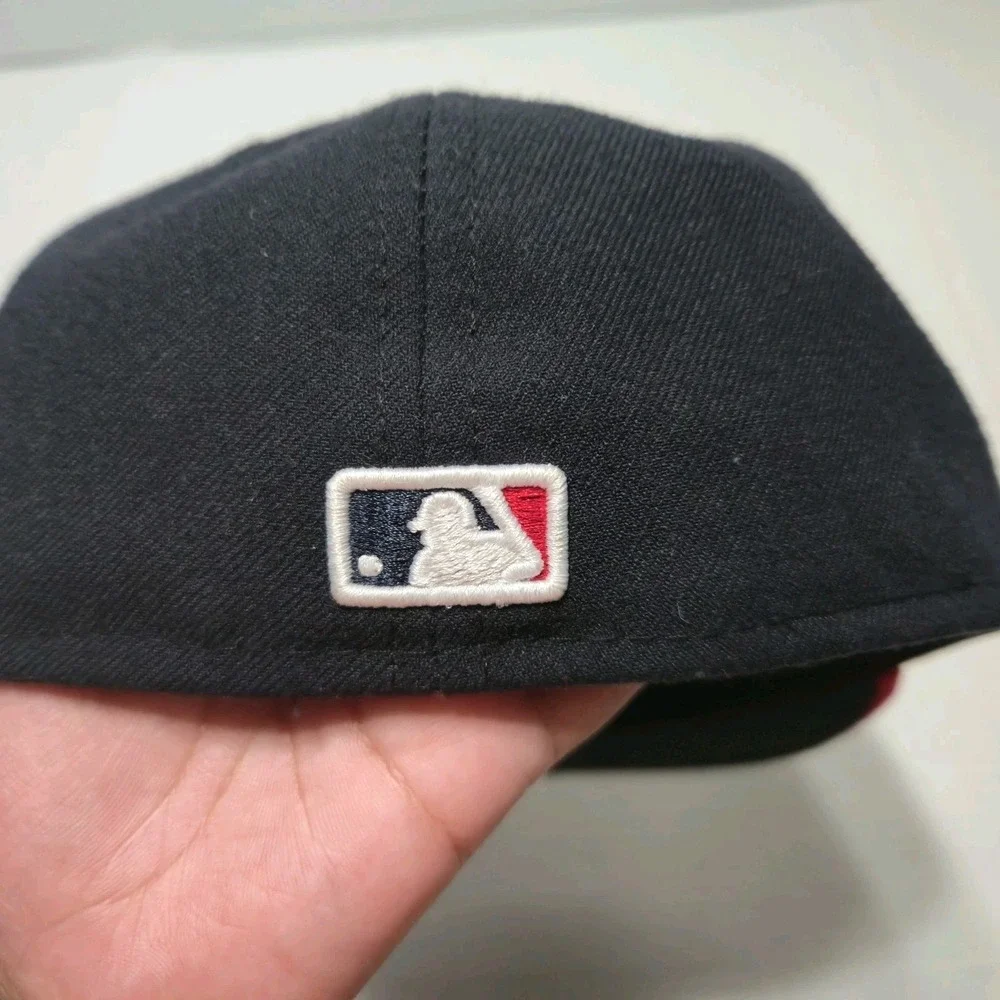 Atlanta Braves New Era 59FIFTY Low Profile Fitted Hat Navy Red Size 7 1/8 MLB